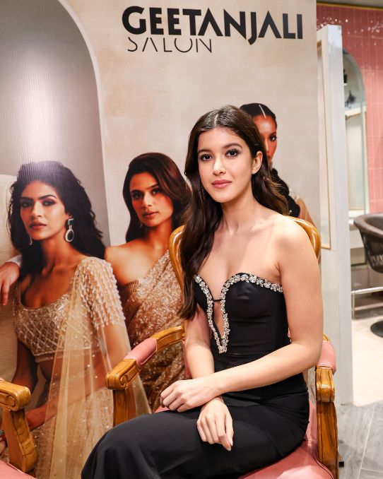 1989
First outlet in Green Park New Delhi